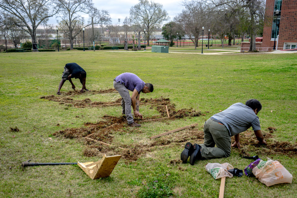 20150304_DSC01978_FAMU_INSTALLATION_SiteDisplacement_960